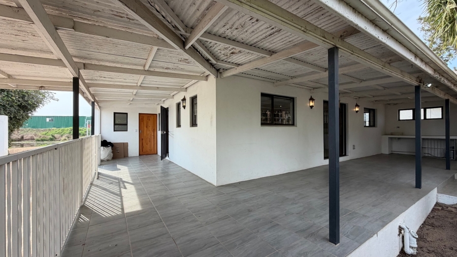 To Let 3 Bedroom Property for Rent in Stellenbosch Farms Western Cape